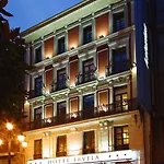 Ξενοδοχείο Fruela 3*
